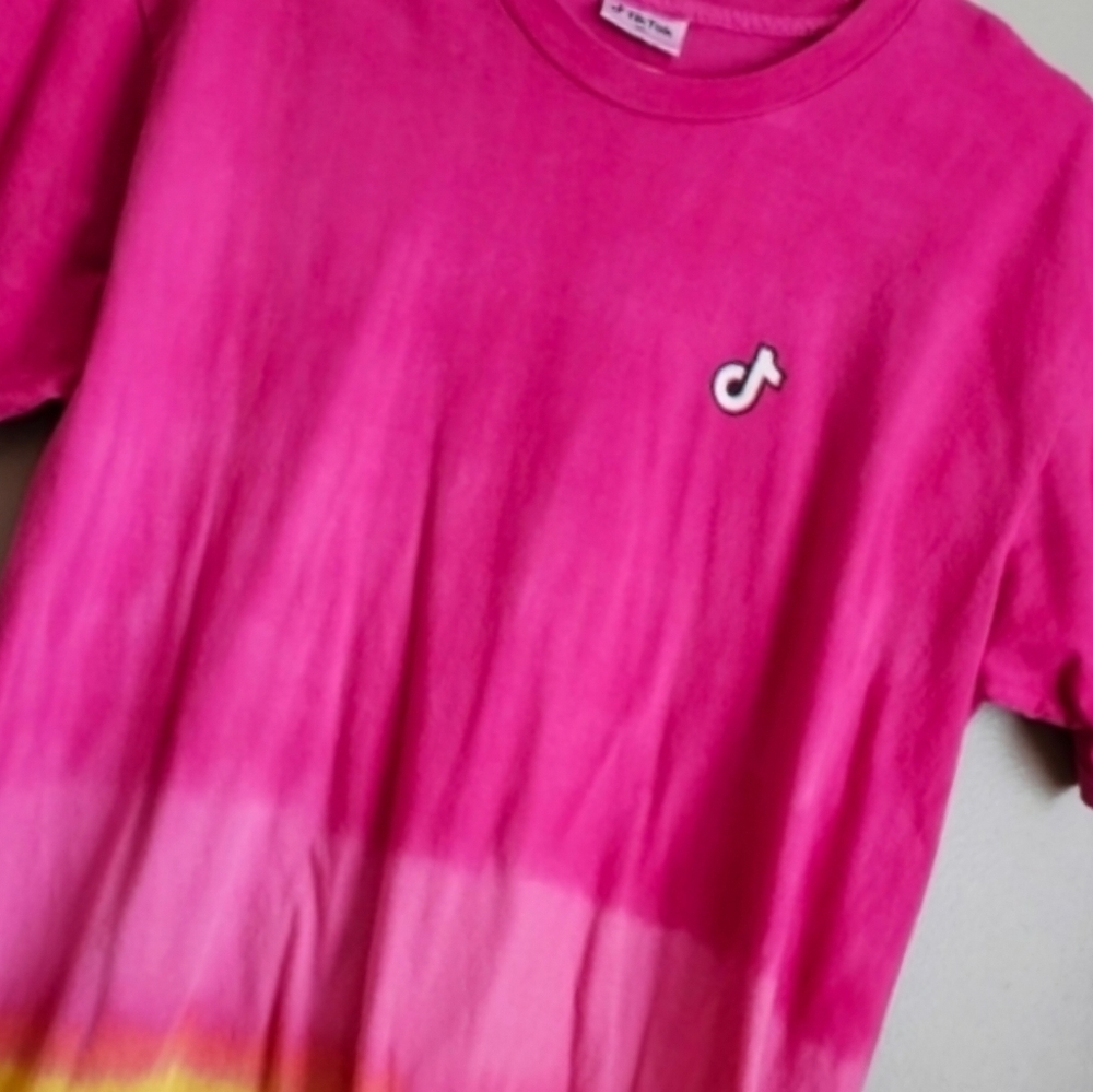 TikTok Tye Dye Short Sleeve Tee Shirt Viral Tshirt Influencer